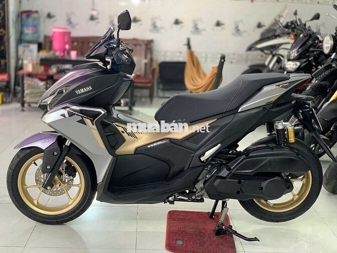 Yamaha NVX V3 2025 Xám Tím Vàng 2000 km Mới 99%