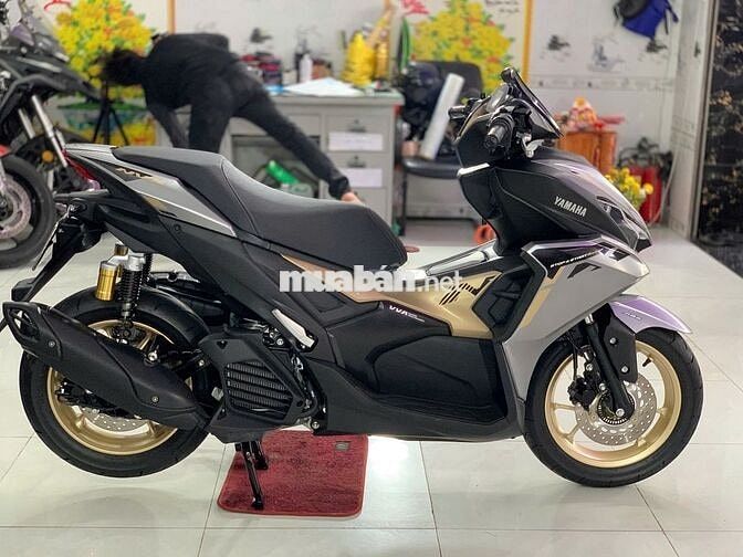 Yamaha NVX V3 2025 Xám Tím Vàng 2000 km Mới 99%