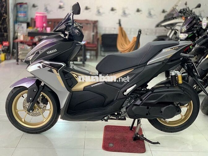 Yamaha NVX V3 2025 Xám Tím Vàng 2000 km Mới 99%