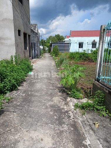 Chính chủ Cần bán gấp nền đất thổ cư hẻm xe hơi, đường Châu thị Kim