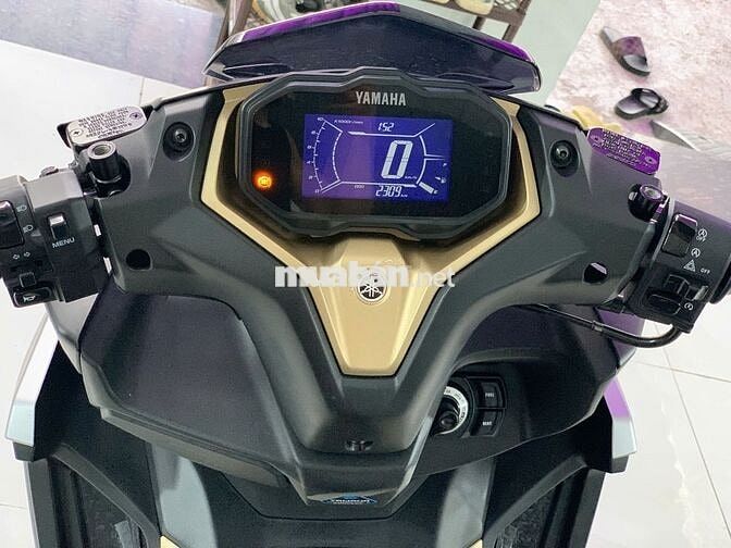 Yamaha NVX V3 2025 Xám Tím Vàng 2000 km Mới 99%