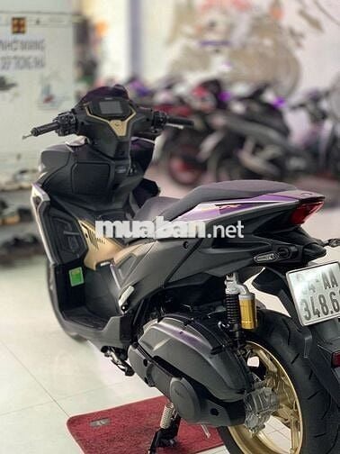 Yamaha NVX V3 2025 Xám Tím Vàng 2000 km Mới 99%