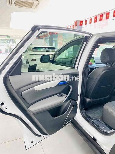 VINFAST VF8 PLUS MỸ - TRẢ TRƯỚC 99 TRIỆU - XE SẴN