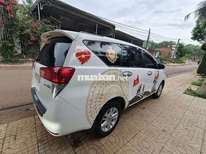 Toyota Innova Trắng 110.000 km