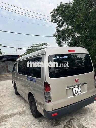 Xe tải van Toyota 6 chỗ 850kg máy dầu 2005