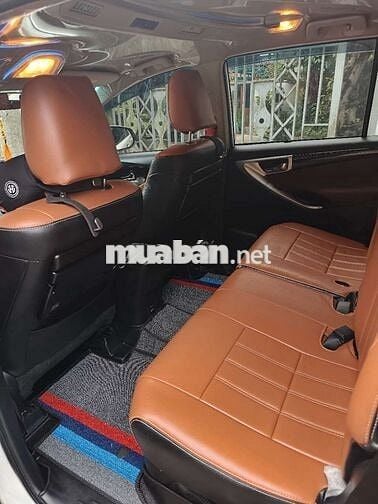Toyota Innova Trắng 110.000 km