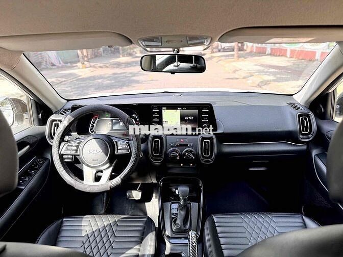 Kia Sonet 2024 Deluxe 30000 km Trắng