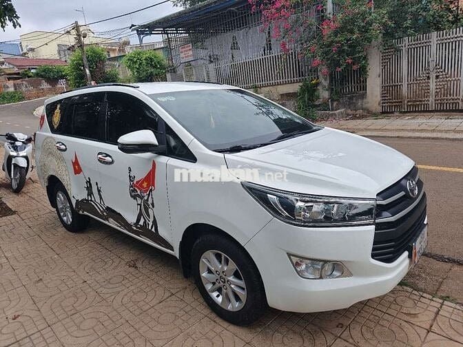 Toyota Innova Trắng 110.000 km