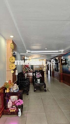 TUYỂN LỄ TÂN KHÁCH SẠN