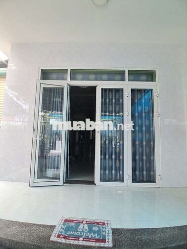 Nhà gần vòng xoay Gò Đậu, rộng 162m2 có 3 phòng rộng, giá 12 triệu/th