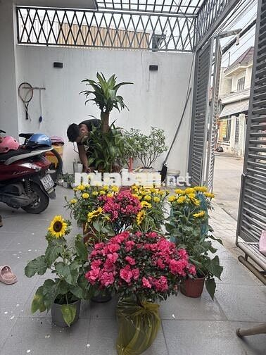 Chính chủ bán nhà đẹp , khu dân cư đông, tiện ích