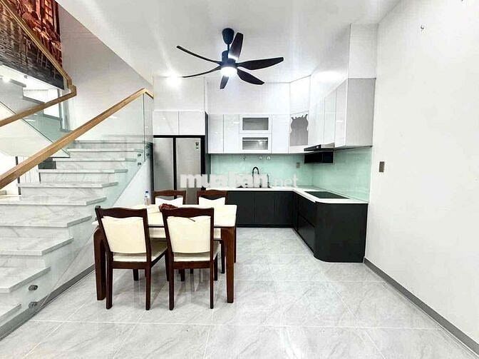 CẦN CHO THUÊ NHÀ CHÁNH NGHĨA FULL NỘI THẤT CAO CẤP