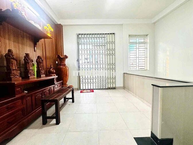 70M2 LẠC LONG QUÂN THÔNG THÀNH MỸ NGANG LỚN 4,5M - NHÀ ĐẸP LUNG LINH .