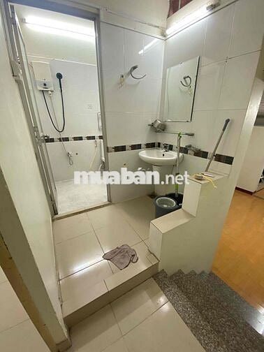 PHÒNG ĐẸP LẦU 1 - 1PN 1PK 1WC RIÊNG BIỆT - NGAY MT đường Phạm Thế Hiển