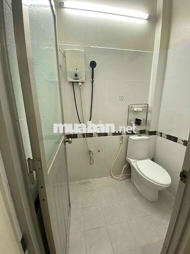 PHÒNG ĐẸP LẦU 1 - 1PN 1PK 1WC RIÊNG BIỆT - NGAY MT đường Phạm Thế Hiển
