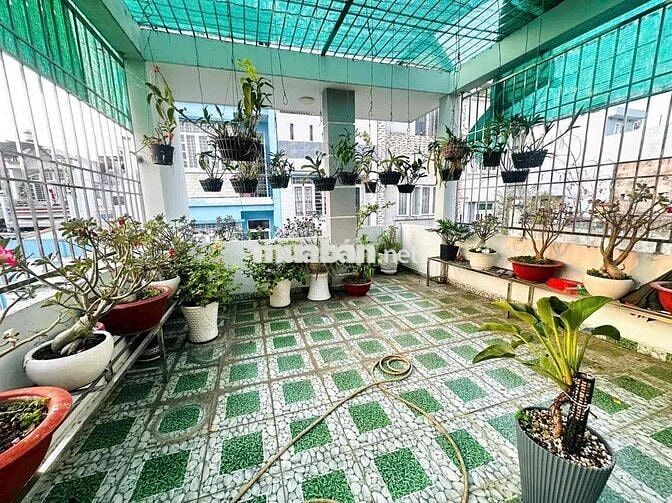 70M2 LẠC LONG QUÂN THÔNG THÀNH MỸ NGANG LỚN 4,5M - NHÀ ĐẸP LUNG LINH .