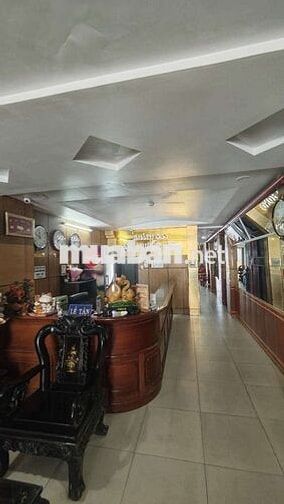 TUYỂN LỄ TÂN KHÁCH SẠN