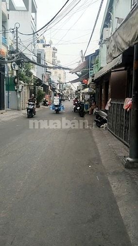 Nhà Trung Tâm Q4 70m2 Ngang Lớn Sát MT Giá Hơn 6 Tỷ