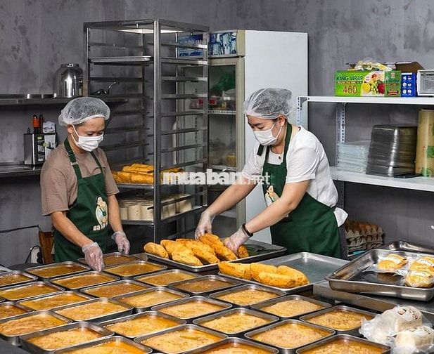 TUYỂN DỤNG TẠP VỤ, PHỤ BẾP NHÀ XÍU