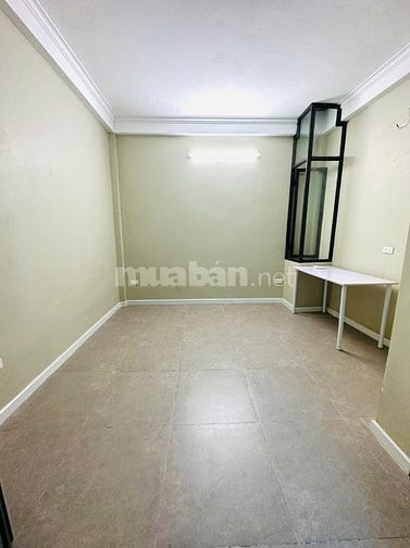Cho thuê nhà riêng, khu vực Hoàn Kiếm- Hai Bà Trưng gần Nhà Hát Lớn