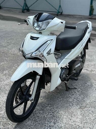 futer trắng đk 2020