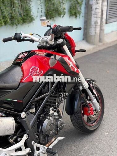 Moto Benelli TNT125cc Fi biển 93
