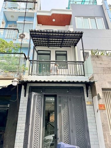 6,38 Tỷ hẻm xe hơi 5m , 3 tầng đúc BTCT hoàn công sổ riêng 