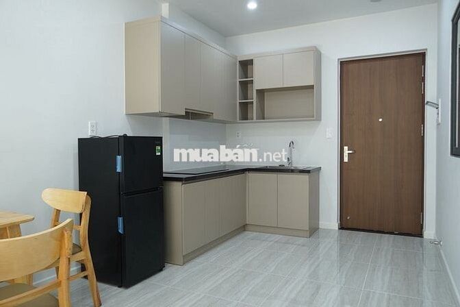 CHO THUÊ BCONS CITY THÁP TTTM - BAN CÔNG SIÊU RỘNG - NHÀ MỚI 100%