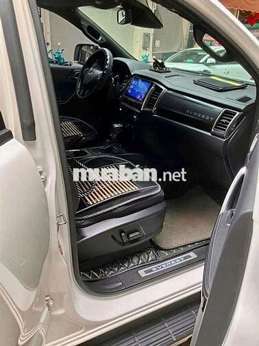 Ford Everest bản Titanium full 2 cầu SX 2019