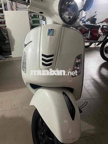 Piaggio Vespa GTS 2015 Trắng 150