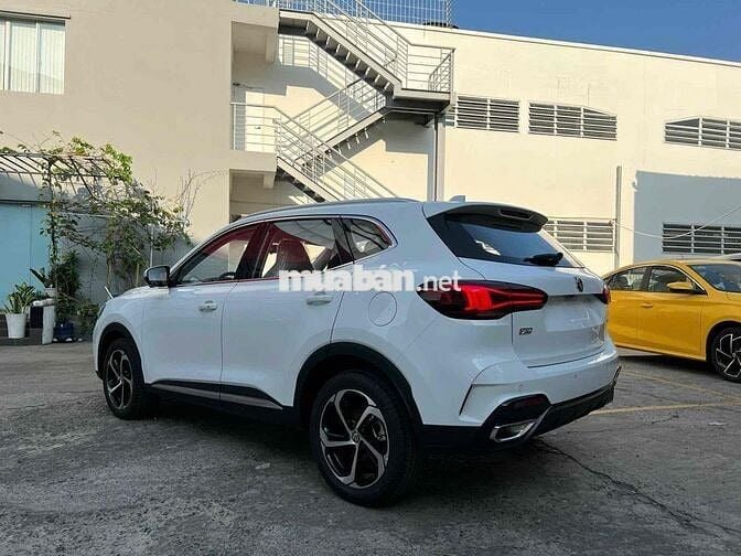 MG HS LUX Trắng