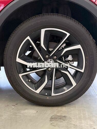 MG ZS Luxury 2025 Đỏ