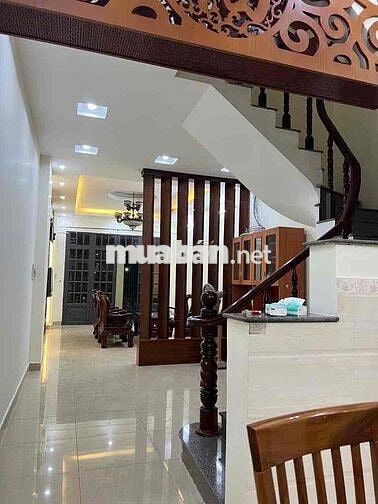 Cho thuê nhà MTKD đg tên lửa có thang máy 4.5 *20 giá 35tr