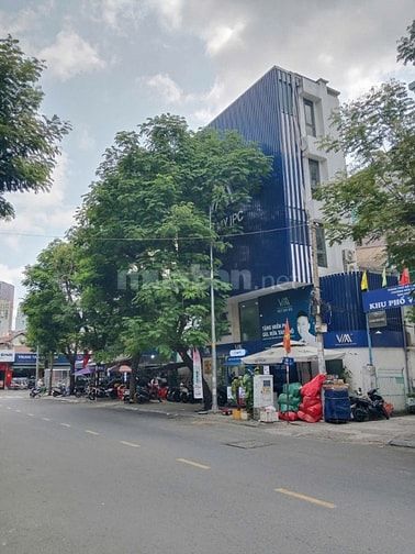 33 tỷ - HĐT: 125 triệu! Bán góc 3 mặt tiền ngang LỚN 14m - 5 Tầng có T