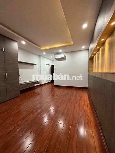 Cho thuê nhà mặt tiền đường số 28 khu tên lửa có máy lạnh