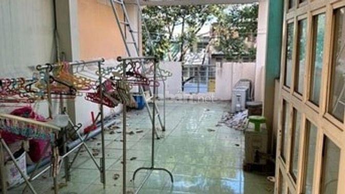 Bán nhà mặt phố số nhà 1358 đường 3-2, phường 2, quận 11
