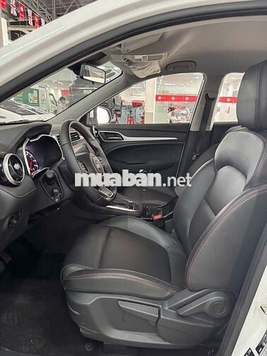 MG ZS STD 2025 1.5 AT Odo chuẩn 16,000 Km