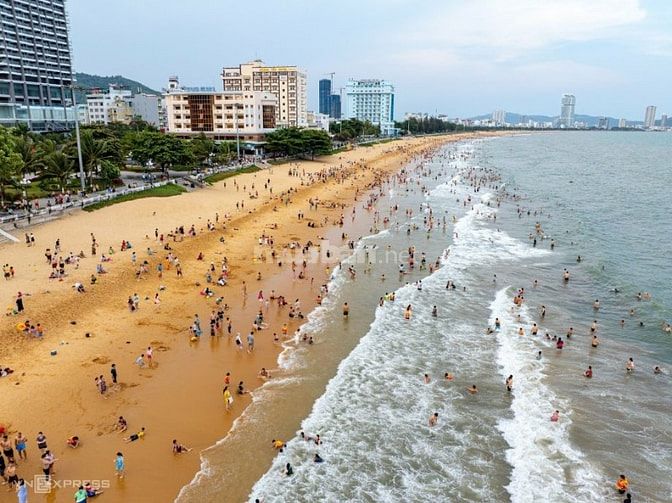 Nhà mặt tiền view Biển Quy Nhơn, ngay trung tâm du lịch