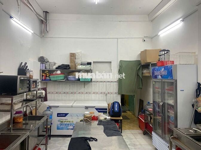 SANG NHƯỢNG QUÁN CƠM VĂN PHÒNG MẶT TIỀN CỘNG HÒA - ĐẦY ĐỦ TRANG BỊ TỐT