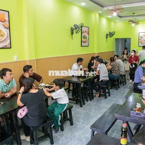SANG NHƯỢNG QUÁN CƠM VĂN PHÒNG MẶT TIỀN CỘNG HÒA - ĐẦY ĐỦ TRANG BỊ TỐT
