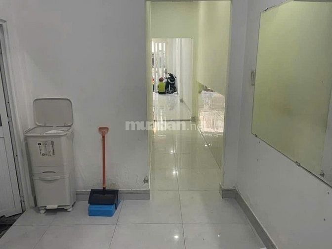 Bán nhà Quận 10 dưới 10 tỷ, hẻm to, thu nhập khoảng 30 triệu/tháng