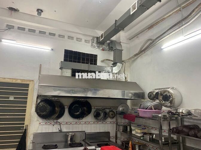 SANG NHƯỢNG QUÁN CƠM VĂN PHÒNG MẶT TIỀN CỘNG HÒA - ĐẦY ĐỦ TRANG BỊ TỐT