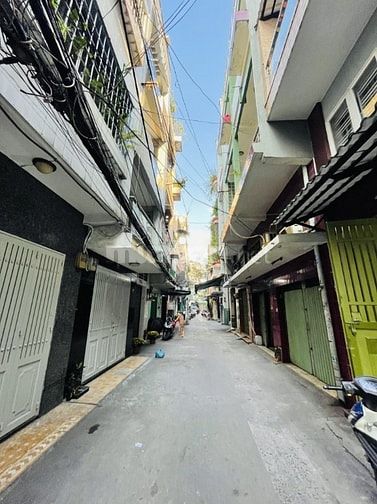 Bán nhà Quận 10 dưới 10 tỷ, hẻm to, thu nhập khoảng 30 triệu/tháng