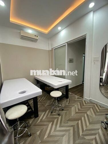 NHÀ ĐẸP MỚI TINH-35C Nguyễn Hồng Đào- Phường 14-Q.Tân Bình-DTSD 300m2