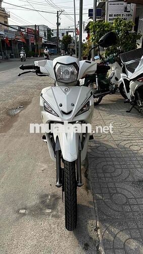 Yamaha Sirius fi 2016 Trắng đen ( hỗ trợ góp )