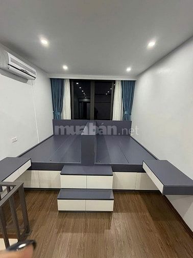 Bán căn hộ Tập thể 8/3 tầng 4+5, diện tích sử dụng 20 m2, sử dụng 96m2