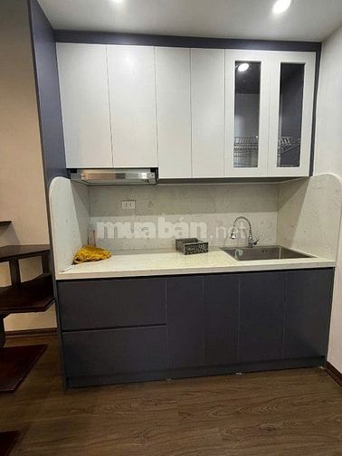 Bán căn hộ Tập thể 8/3 tầng 4+5, diện tích sử dụng 20 m2, sử dụng 96m2