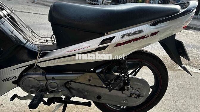 Yamaha Sirius fi 2016 Trắng đen ( hỗ trợ góp )