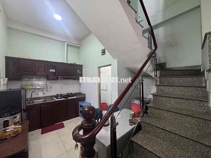 Nhà 1 trệt 2 lầu 4PN hẻm xe hơi gần Hoàng Diệu 2 Thủ Đức
