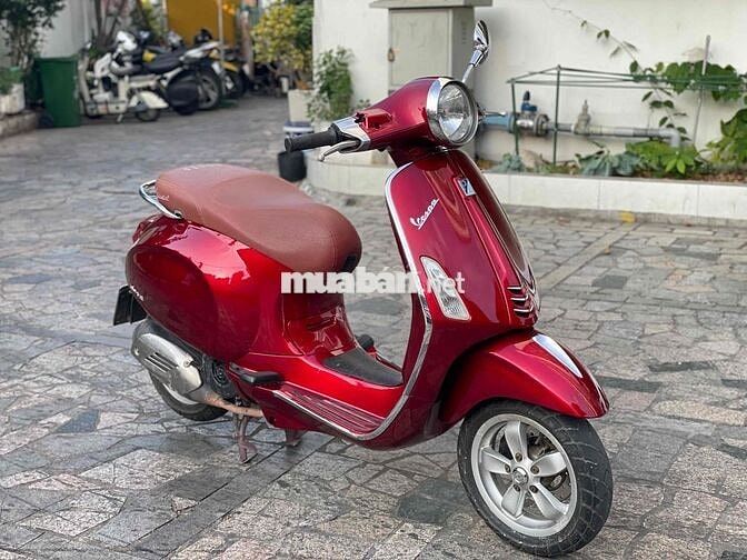 Piaggio Vespa 125 2015 trả trc 12tr5 nhận xe